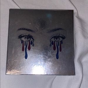 Kylie Cosmetics-The Holiday Palette 2016❣️❤️